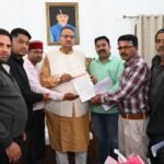 मंत्री गणेश जोशी ने कहा कि मसूरी क्षेत्र में आधारभूत सुविधाओं के सुदृढ़ीकरण, सड़क, पेयजल, विद्युत एवं अन्य विकास कार्यों को प्राथमिकता के आधार पर आगे बढ़ाया जा रहा है