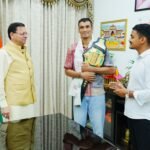 मुख्यमंत्री धामी ने कहा – दिगंबर सिंह रावत ने अंतरराष्ट्रीय मंच पर उत्तराखण्ड की प्रतिभा का लहराया परचम