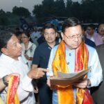 जनता को कार्यालयों के चक्कर न काटने पड़ें, मुख्यमंत्री धामी ने अधिकारियों को दिया त्वरित समाधान का स्पष्ट संदेश